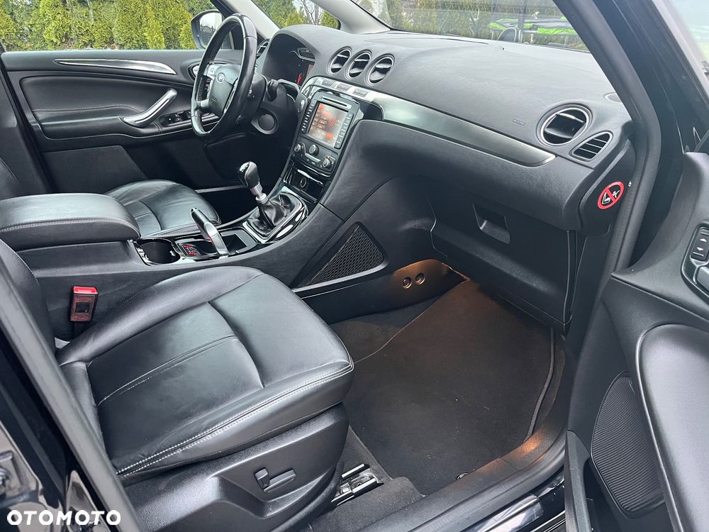 Ford S-Max - 9