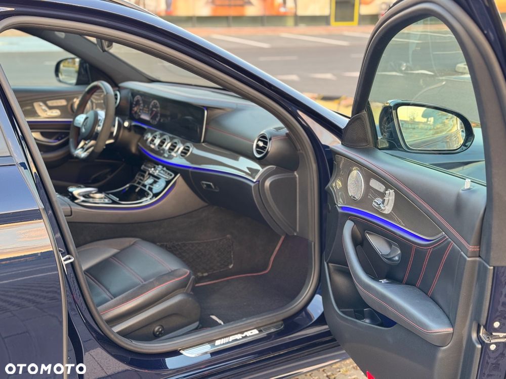 Mercedes-Benz Klasa E AMG 43 4Matic 9G-TRONIC - 40