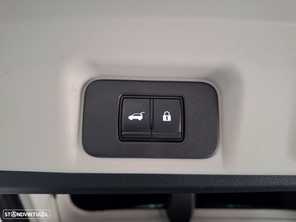 Nissan Ariya 87 kWh E-4ORCE Evolve Carr. 22kW + Pack Sport - 28