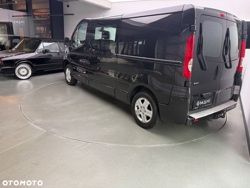 Renault Trafic 2.0 dCi 115 FAP Grand Combi L2H1 Expression - 9