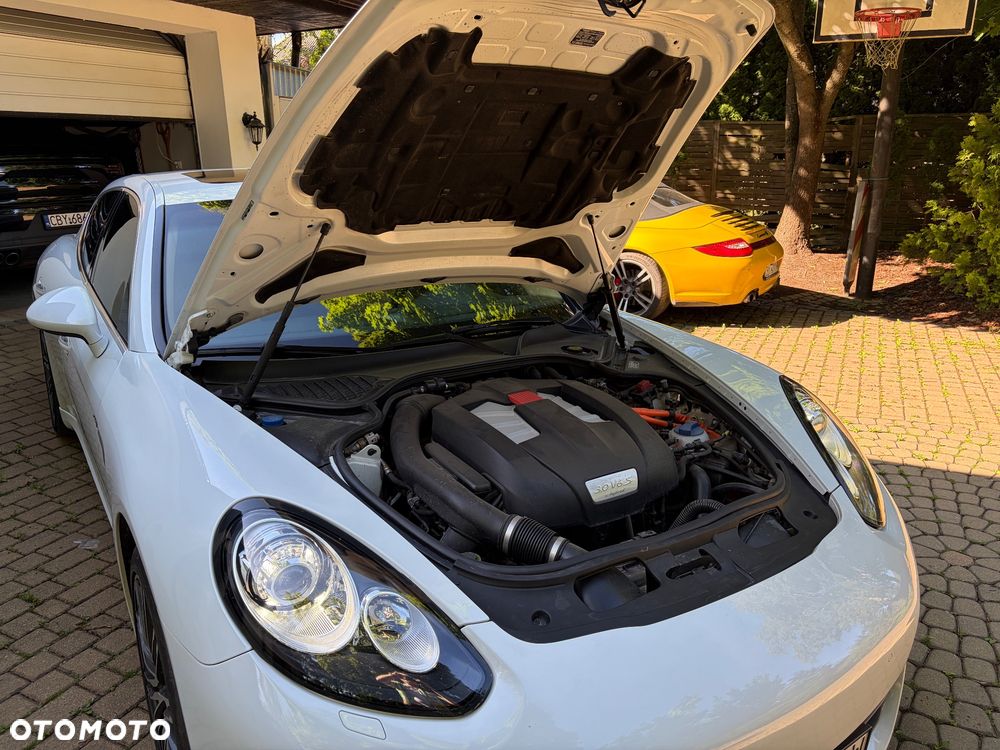 Porsche Panamera - 23