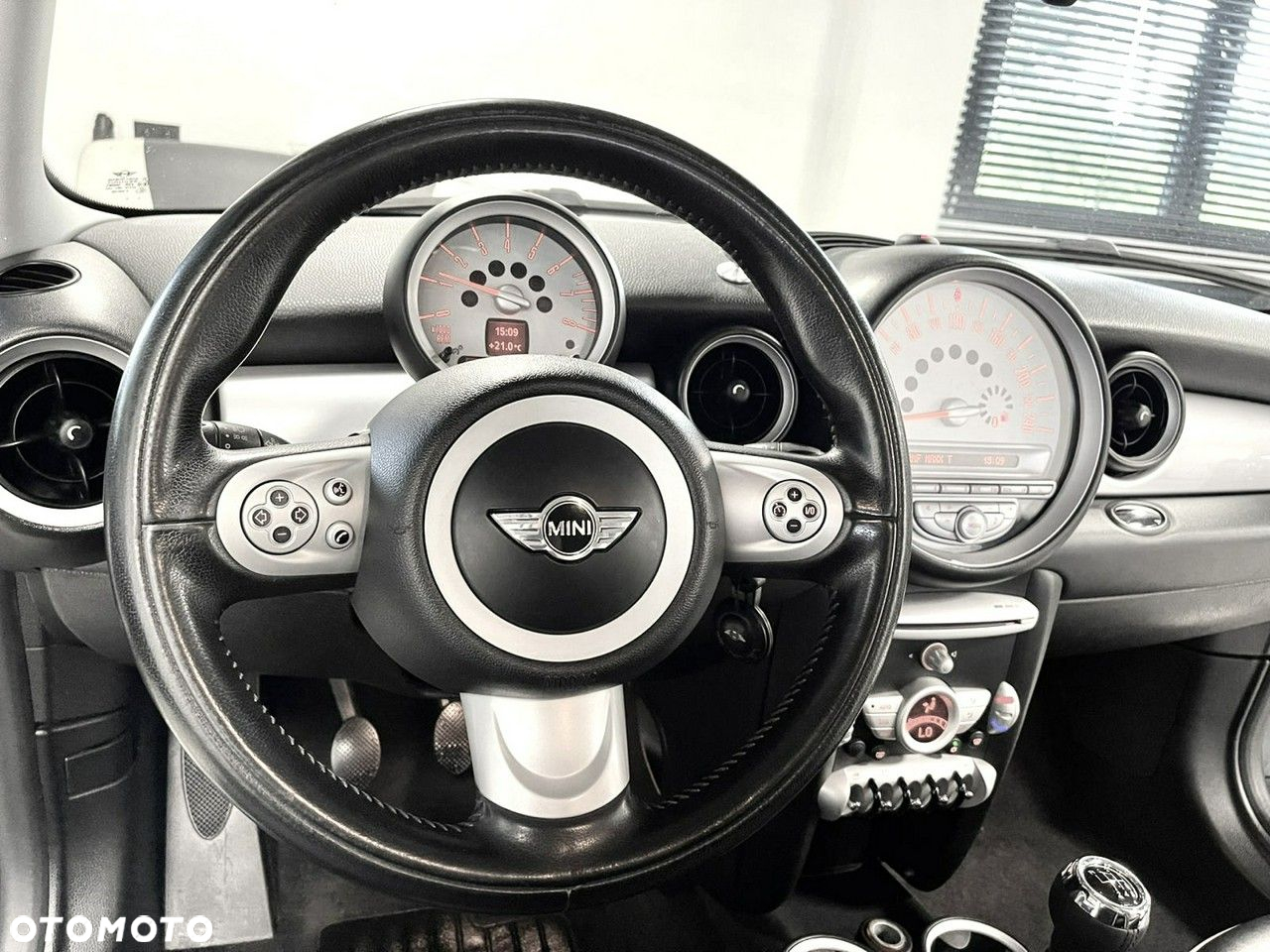 MINI Cooper - 17
