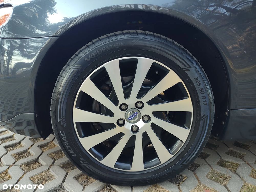 Volvo V70 D4 Geartronic Edition - 33