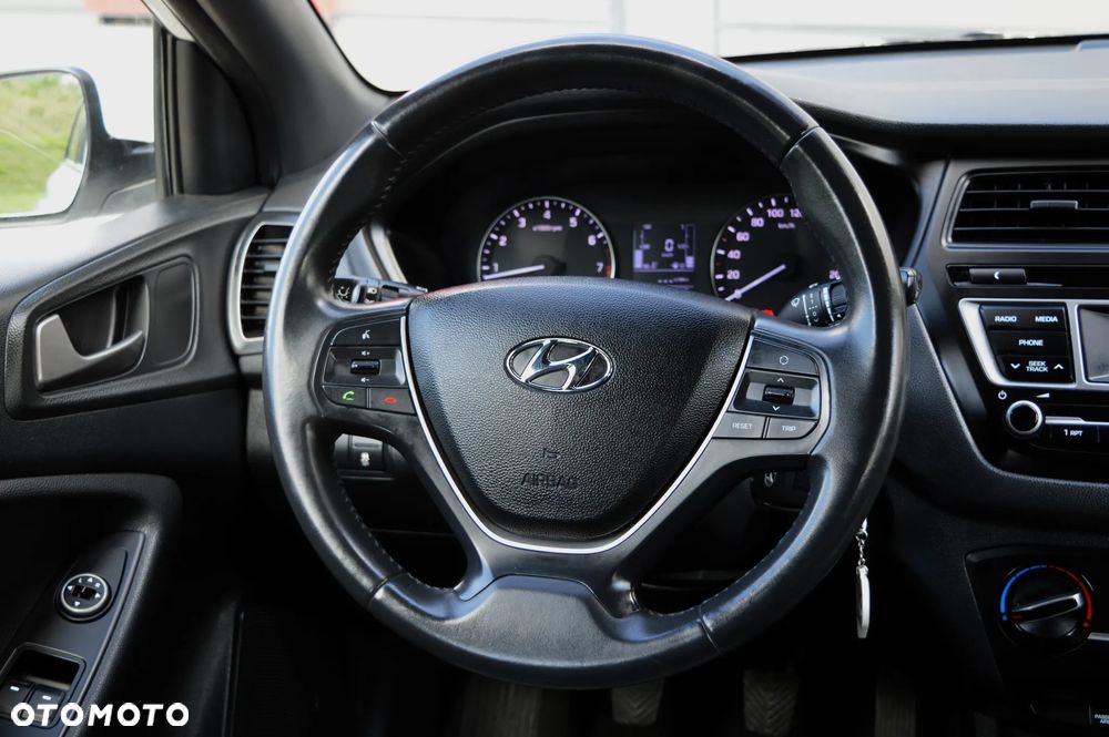 Hyundai i20 1.2 BlueDrive Classic + - 23