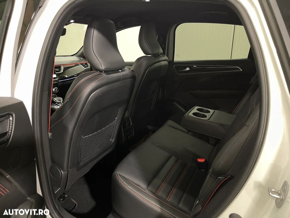 Renault Arkana E-TECH RS Line - 12