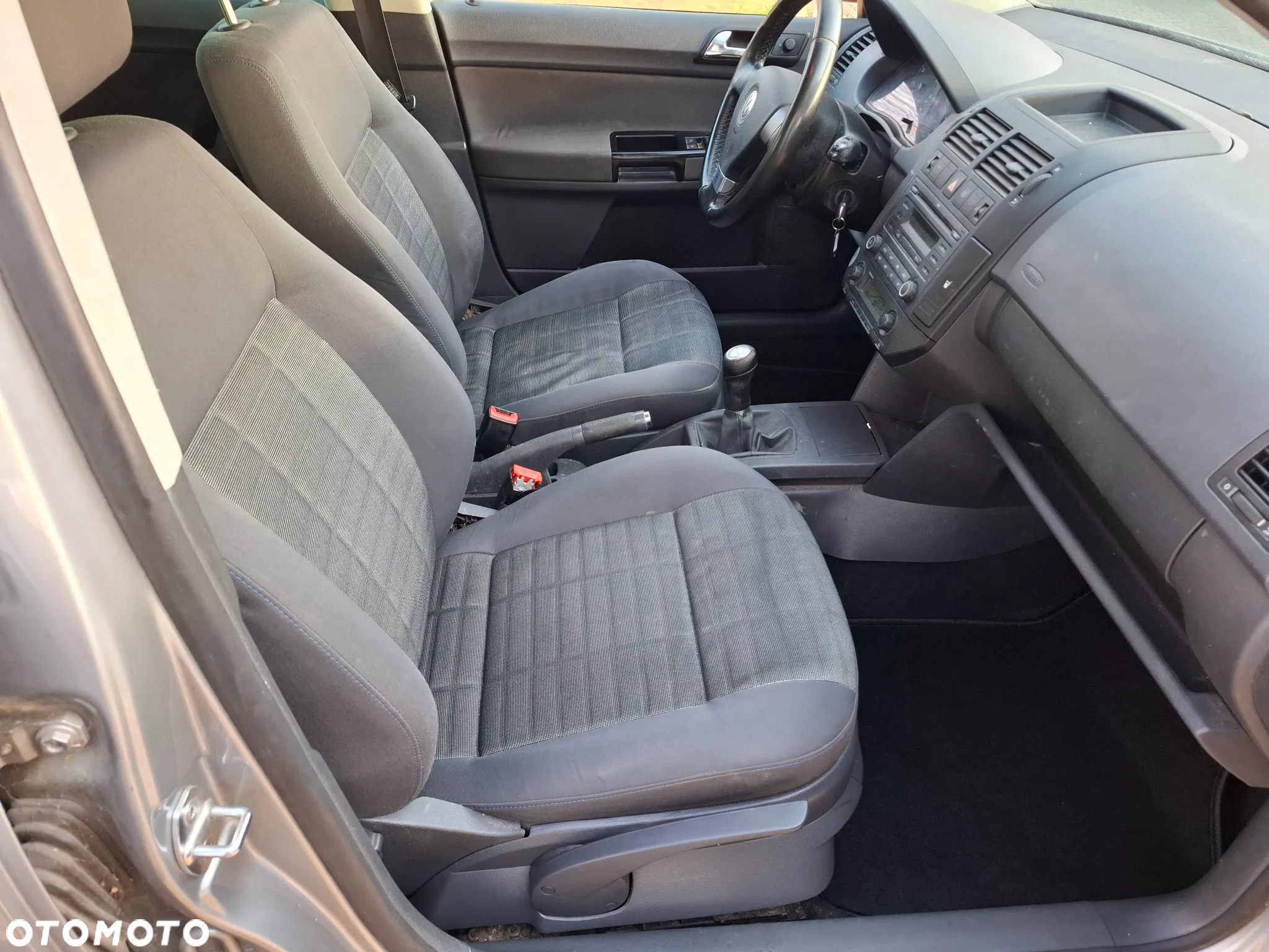 Volkswagen Polo 1.4 Goal - 25