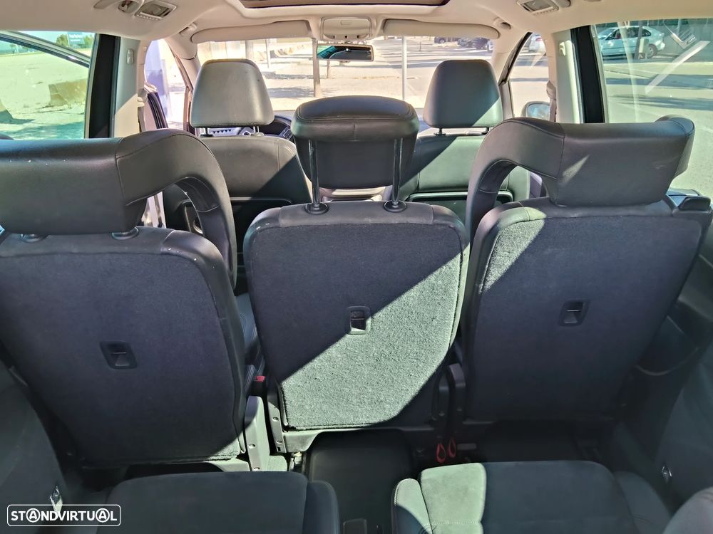 VW Sharan 2.0 TDI Highline DSG - 16