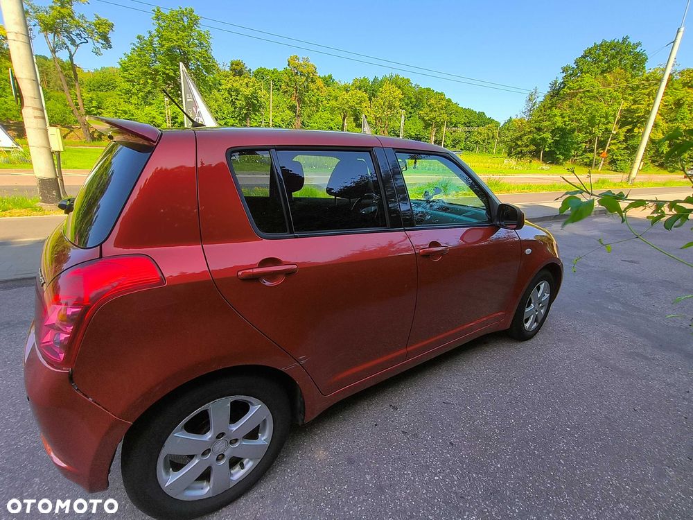 Suzuki Swift - 7