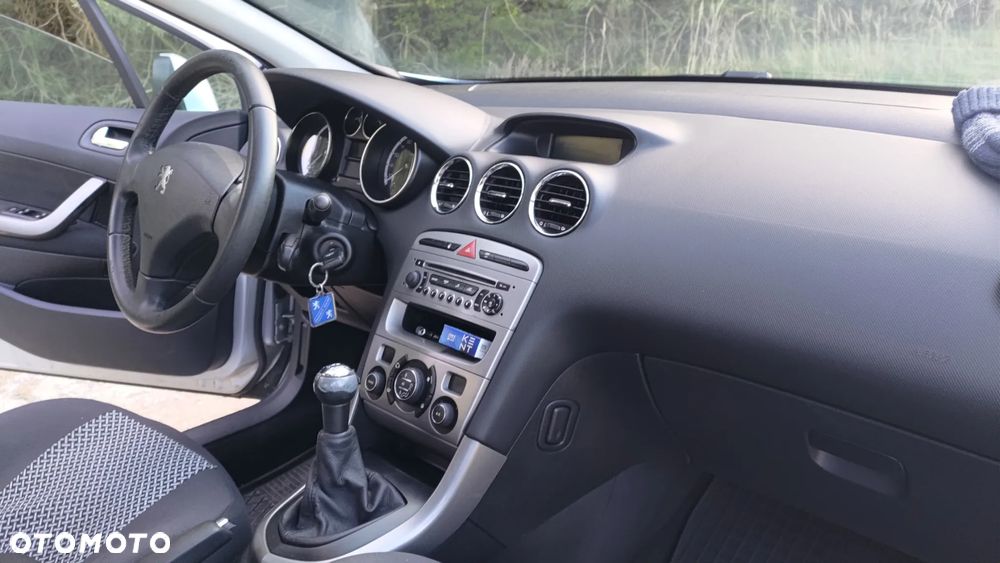 Peugeot 308 1.6 Premium - 23