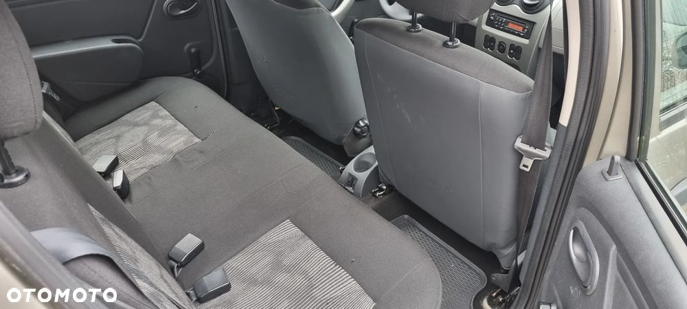 Dacia Sandero 1.2 16V Access - 16