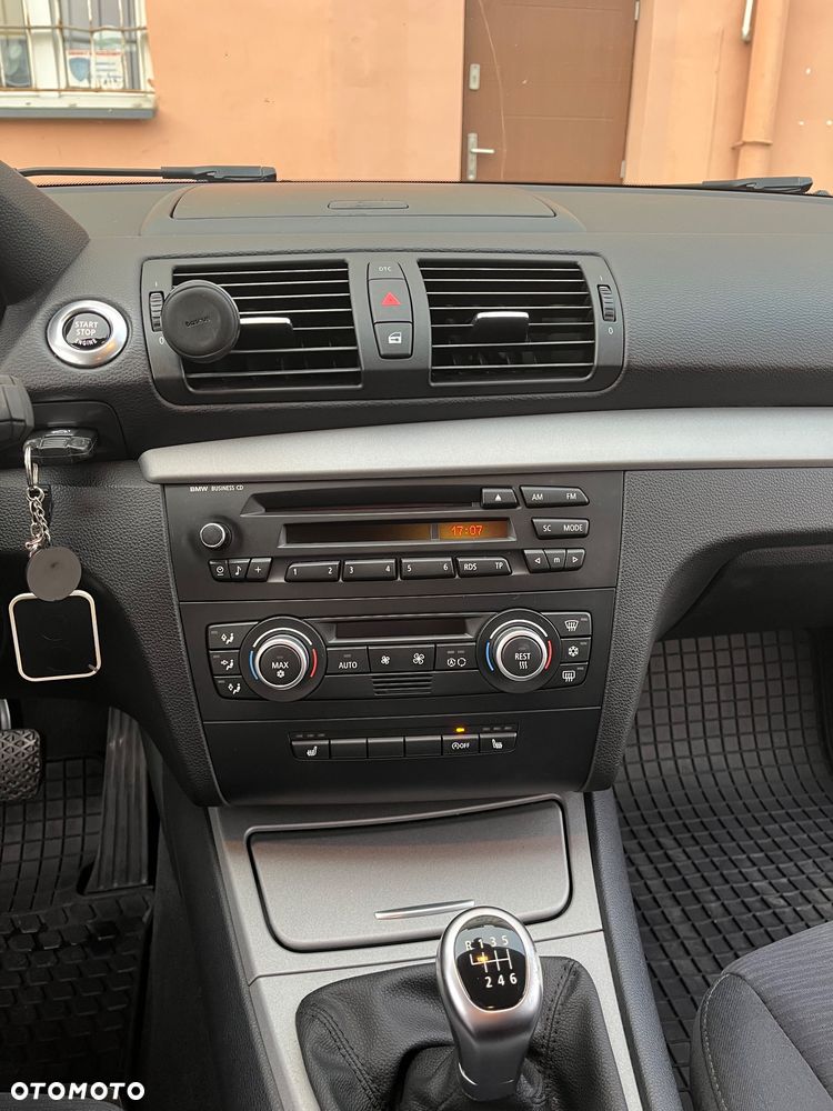 BMW Seria 1 - 12