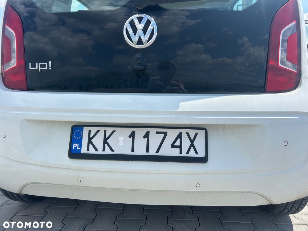 Volkswagen up! move - 18