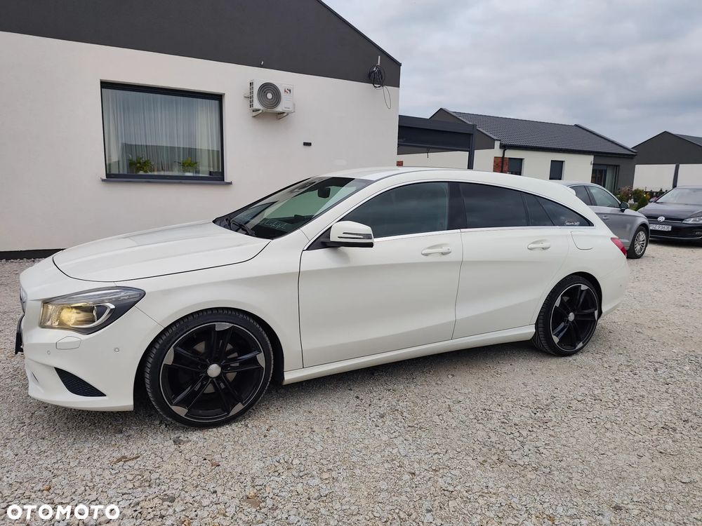 Mercedes-Benz CLA 200 7G-DCT AMG Line - 6