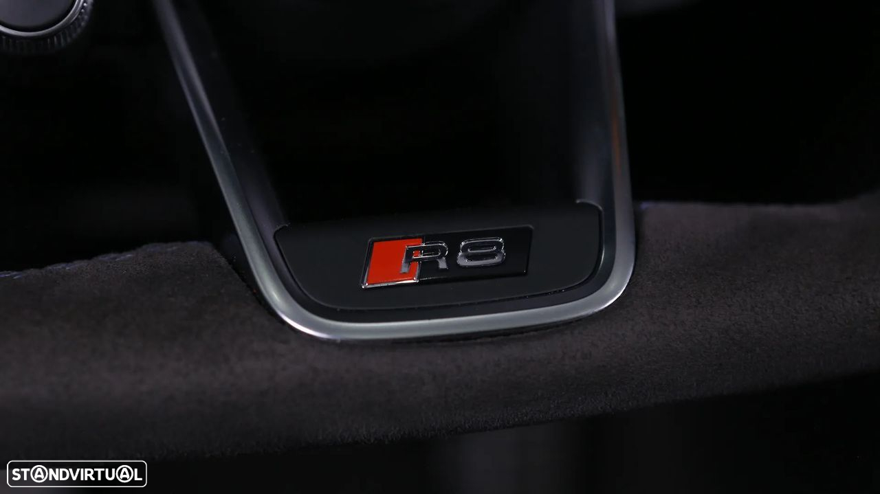 Audi R8 Spyder 5.2 FSi V10 S tronic Plus - 28