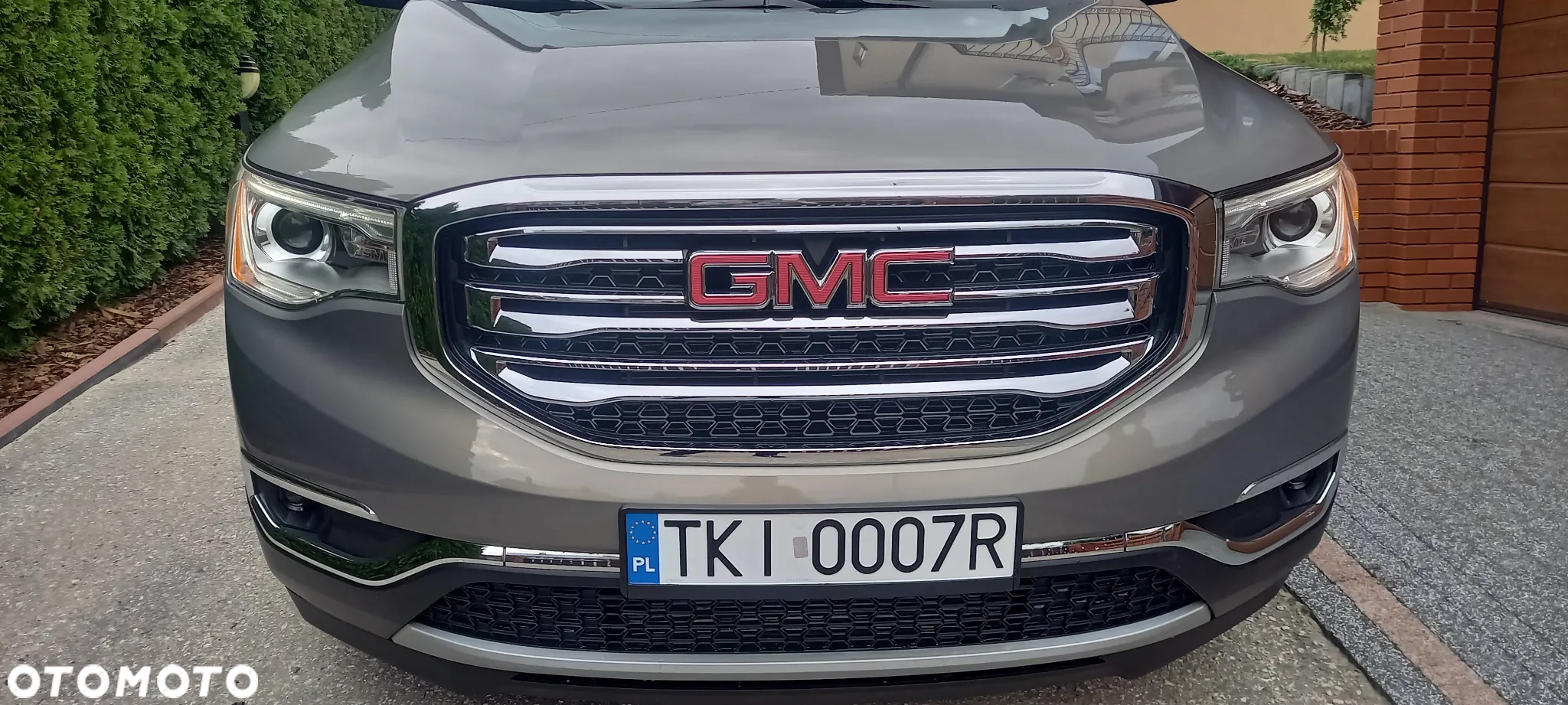 GMC Acadia - 7
