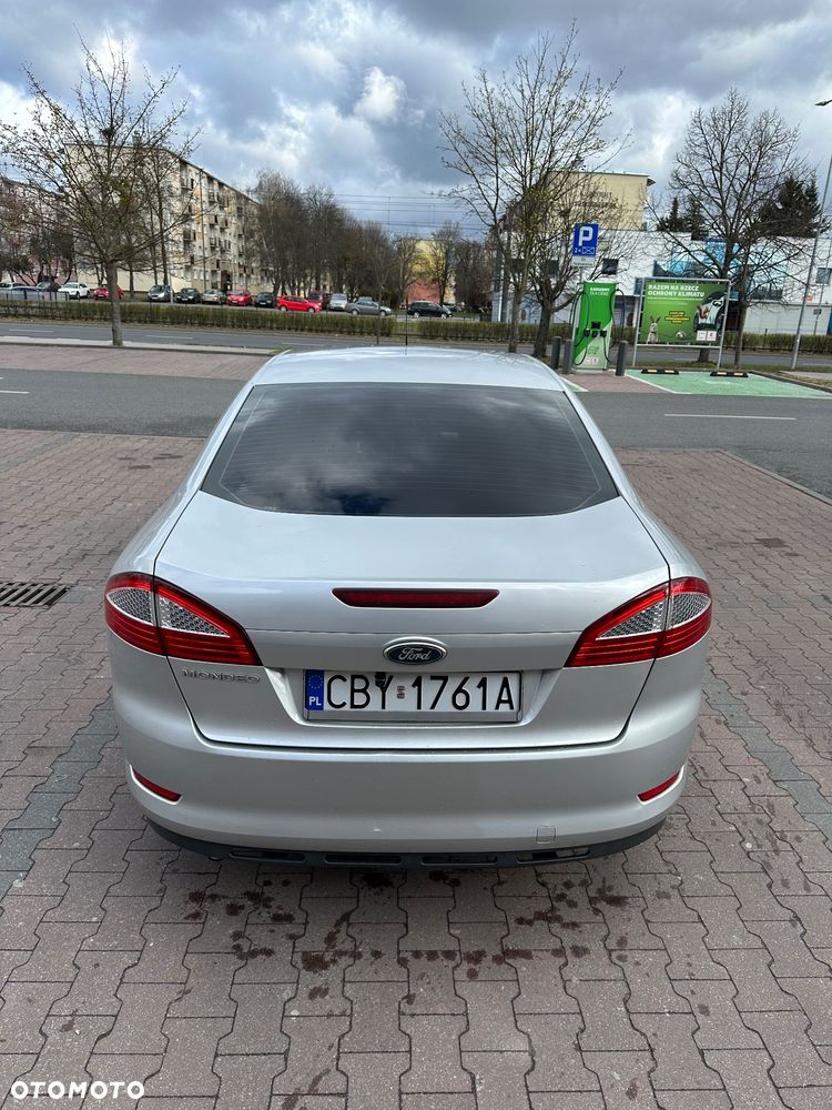 Ford Mondeo 2.0 Titanium - 9