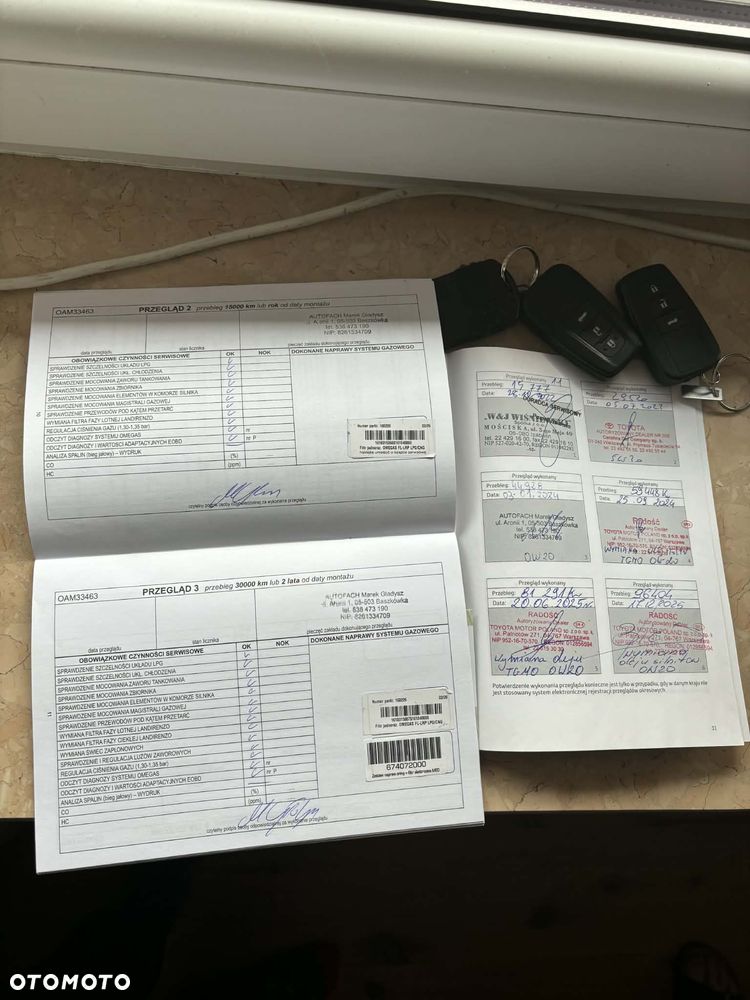 Toyota Corolla 1.8 Hybrid Comfort - 10