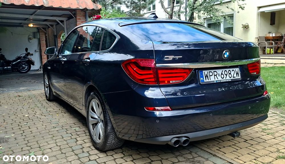 BMW 5GT - 7