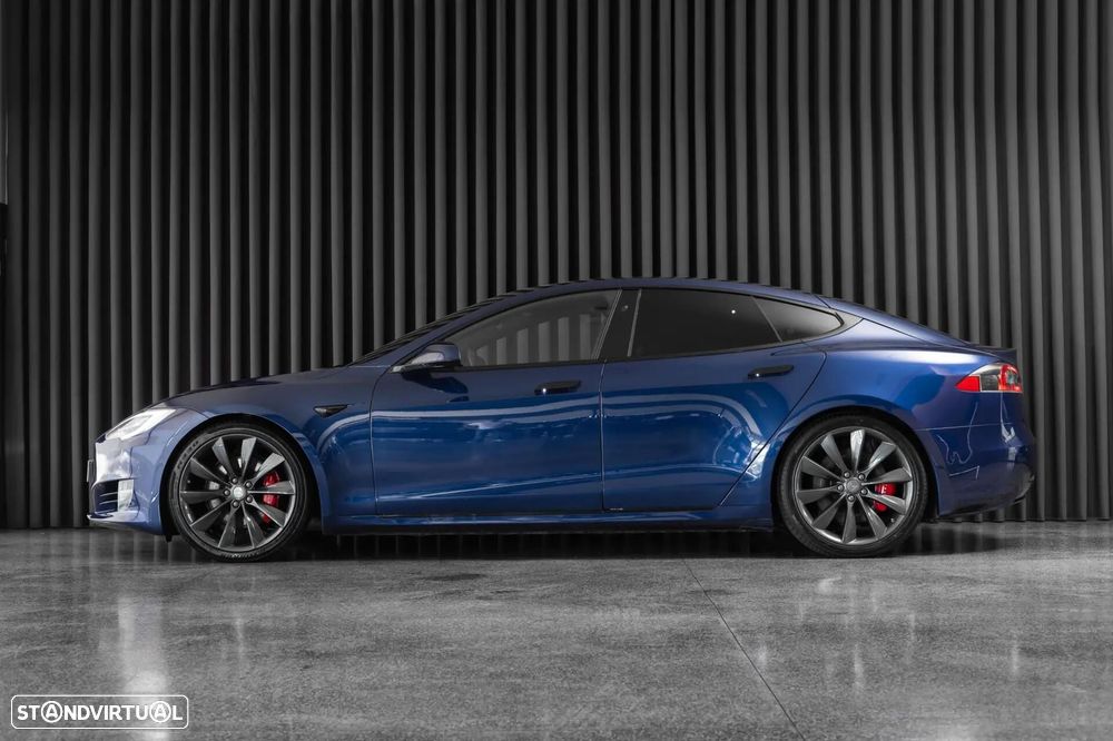 Tesla Model S Standard Range - 3