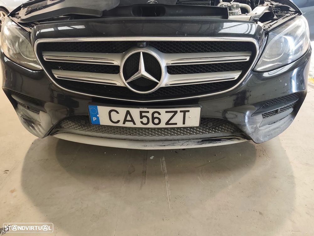 Mercedes-Benz E 300 de AMG Line - 26