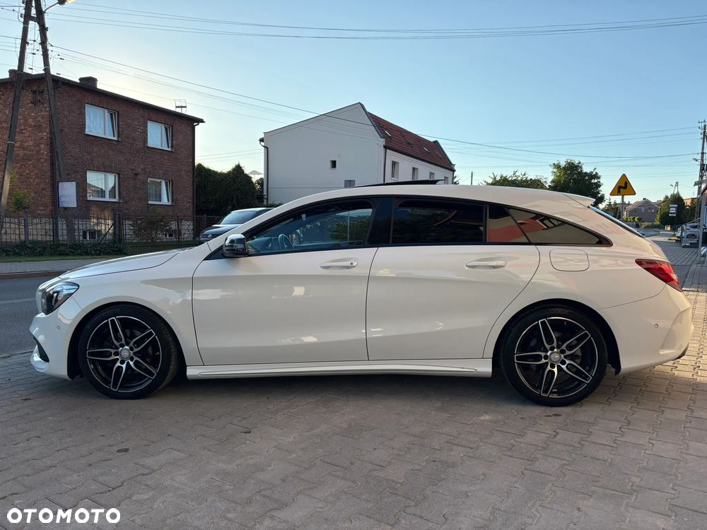 Mercedes-Benz CLA 200 7G-DCT AMG Line - 4