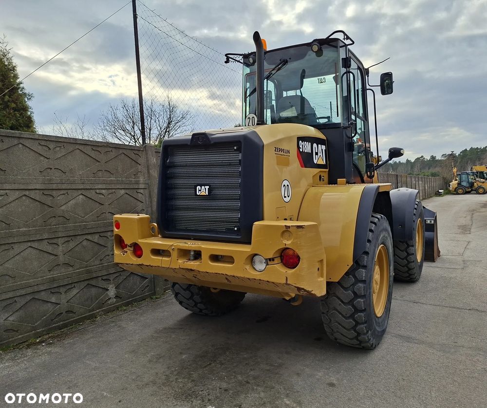 Caterpillar CAT 918 M - 9