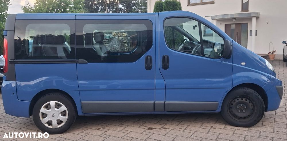 Renault Trafic Passenger L1H1 Authentique - 4