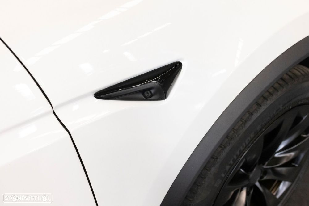 Tesla Model X Long Range - 11