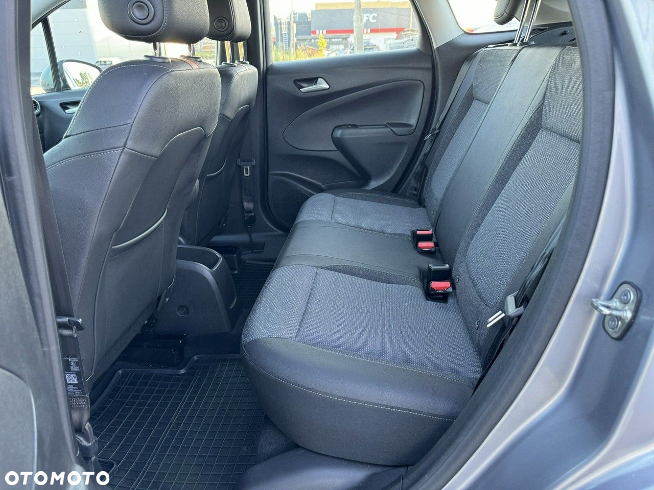 Opel Crossland 1.5 Diesel Business Edition - 32