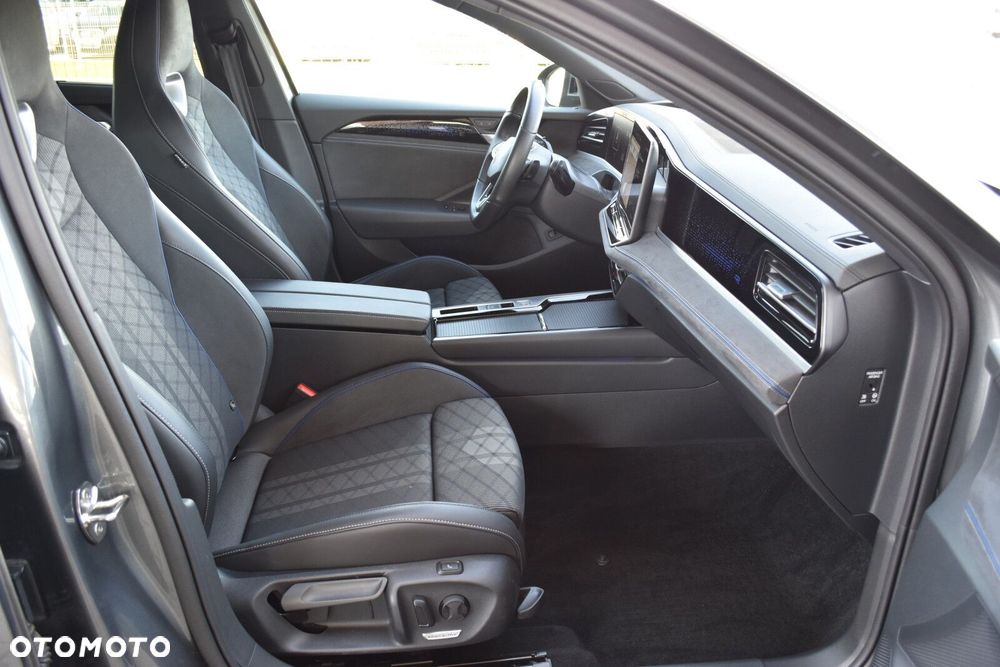 Volkswagen Passat Variant - 37