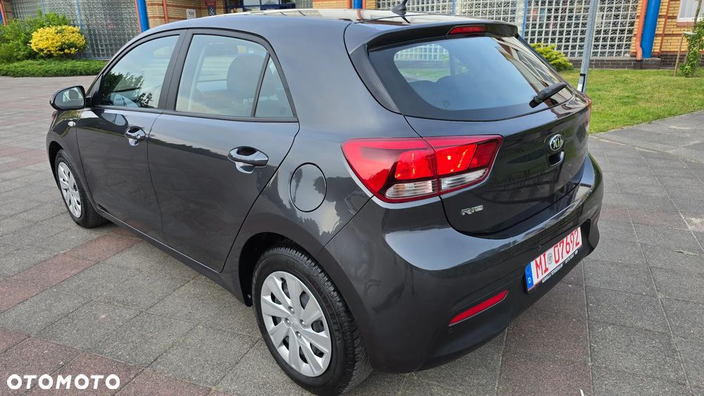 Kia Rio 1.2 Dream Team Edition - 3