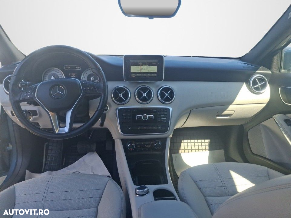 Mercedes-Benz A - 14