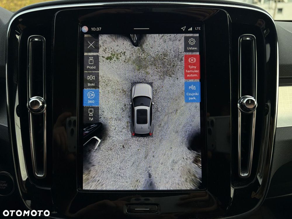 Volvo XC 40 - 22