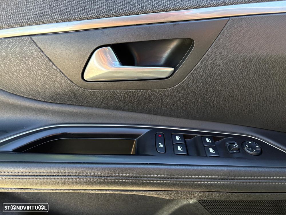 Peugeot 5008 1.5 BlueHDi Active Pack EAT8 - 28