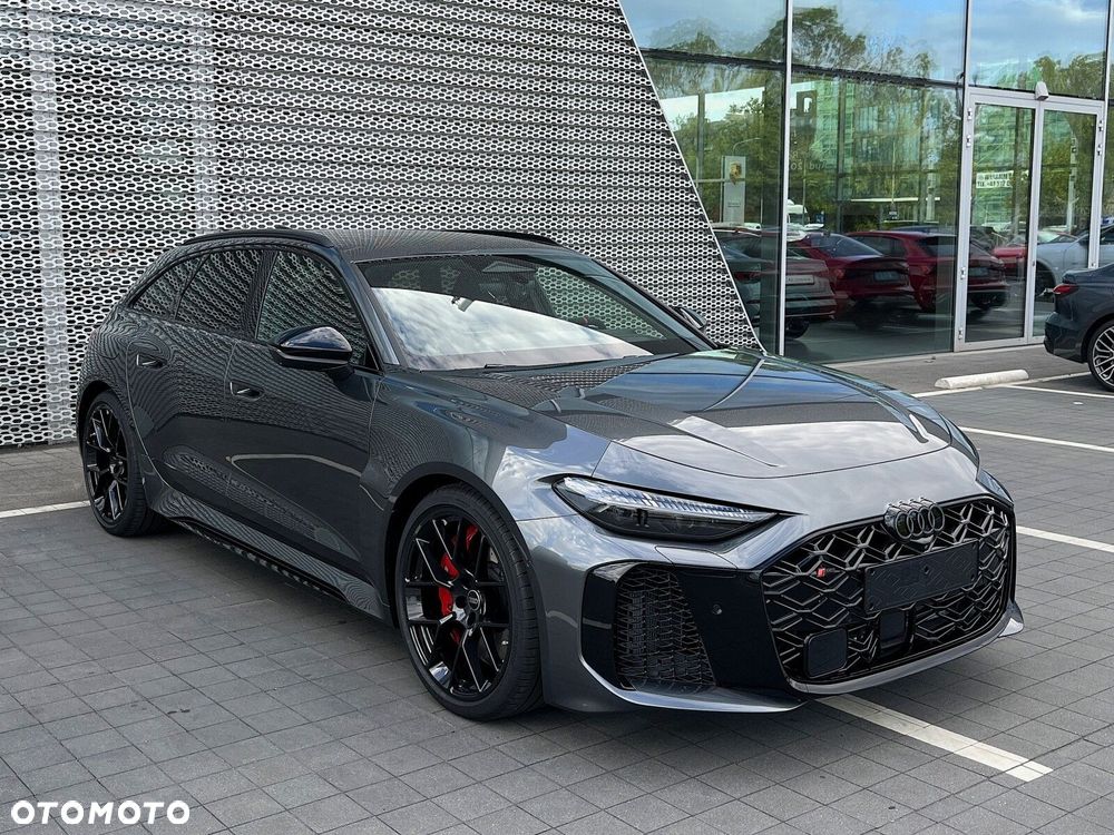 Audi RS5 Avant - 12