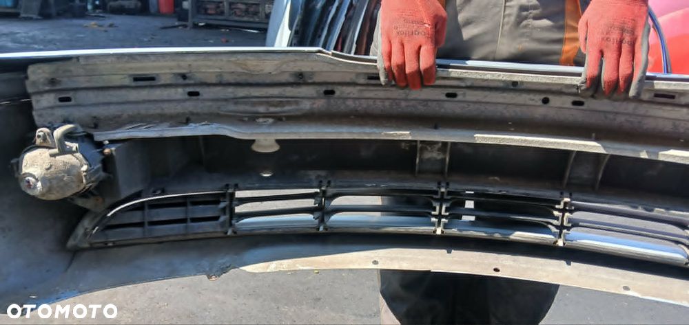 BMW E46 Lift zderzak przedni kod lakieru Titansilber. - 9