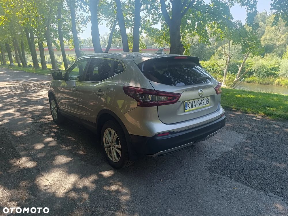 Nissan Qashqai 1.3 DIG-T DCT ZAMA - 18