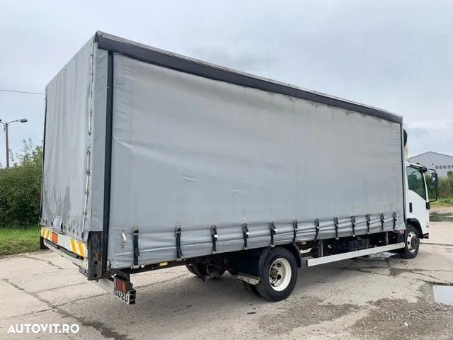 Isuzu P75 - 3