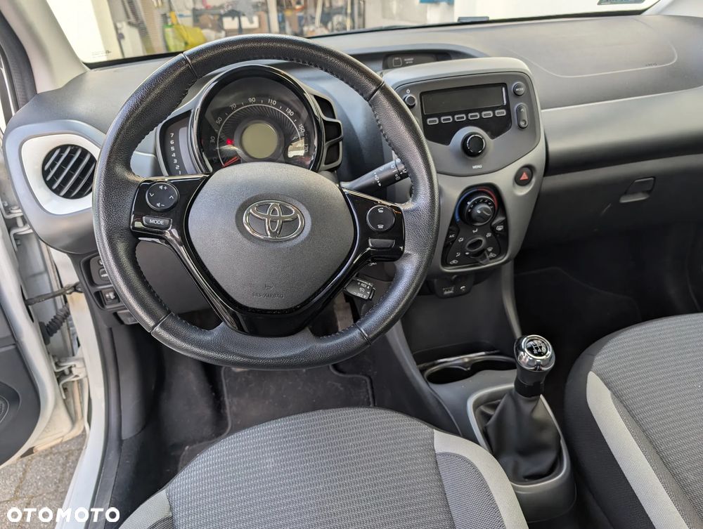 Toyota Aygo 1.0 VVT-i Black Edition - 12
