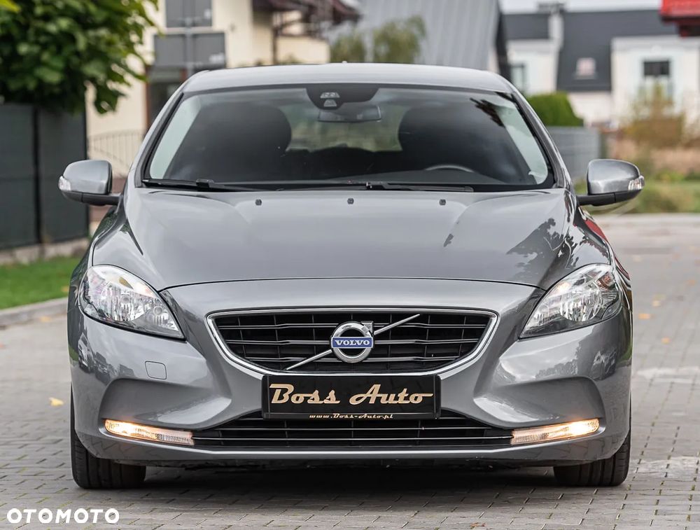 Volvo V40 D2 Momentum - 4