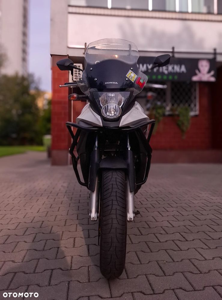 Honda VFR - 11