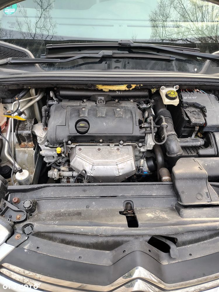 Citroën C4 VTi 120 Exclusive - 18