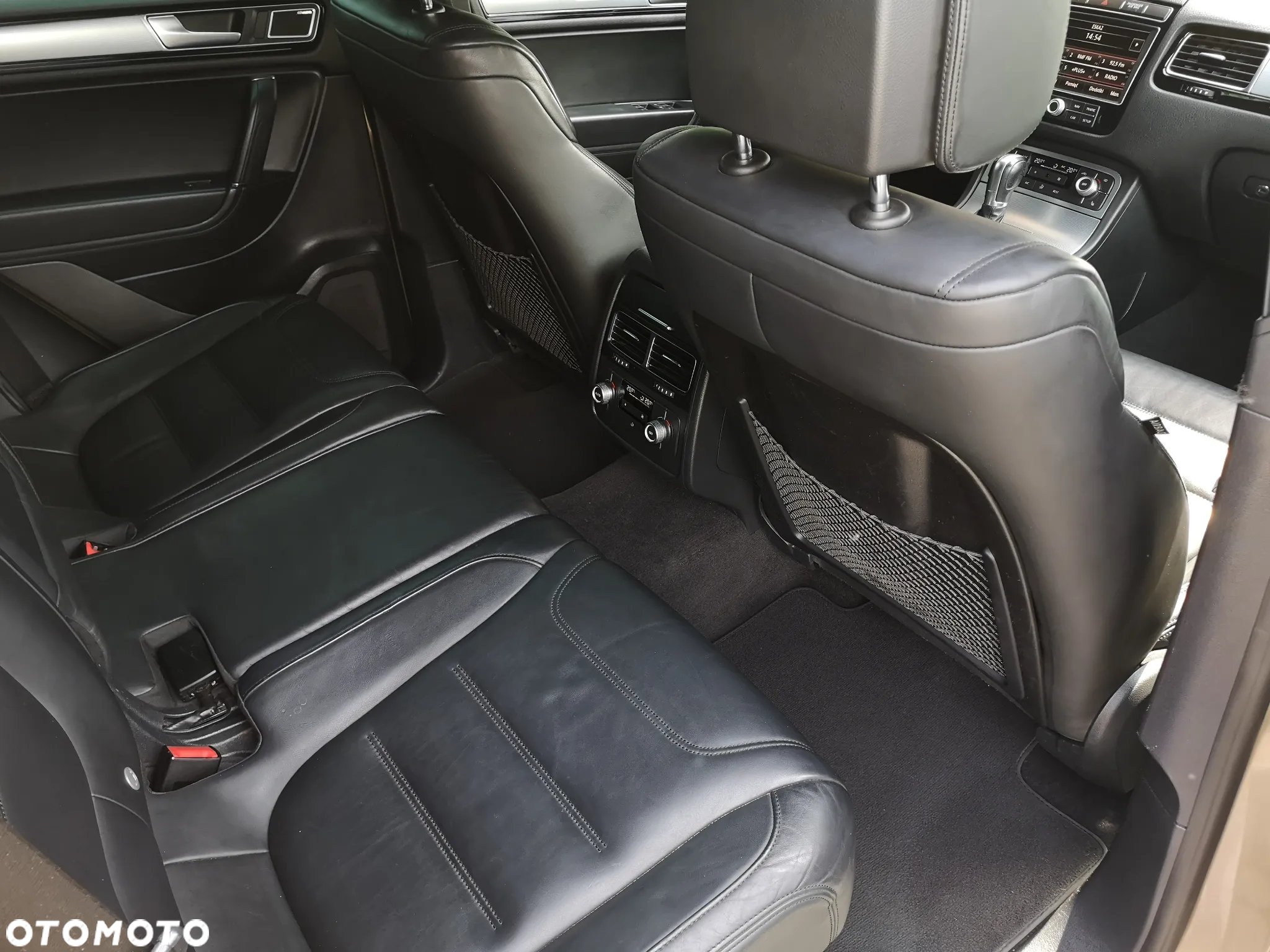 Volkswagen Touareg 3.0 V6 TDI BMT Perfectline R-Style - 28
