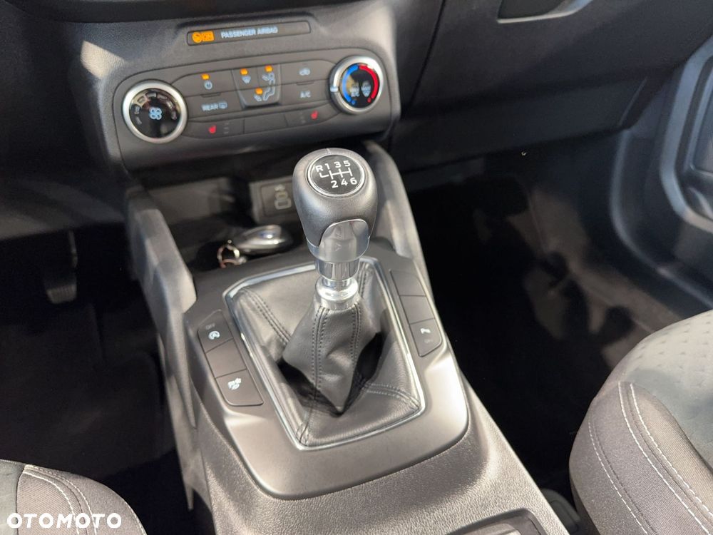 Ford Kuga - 23