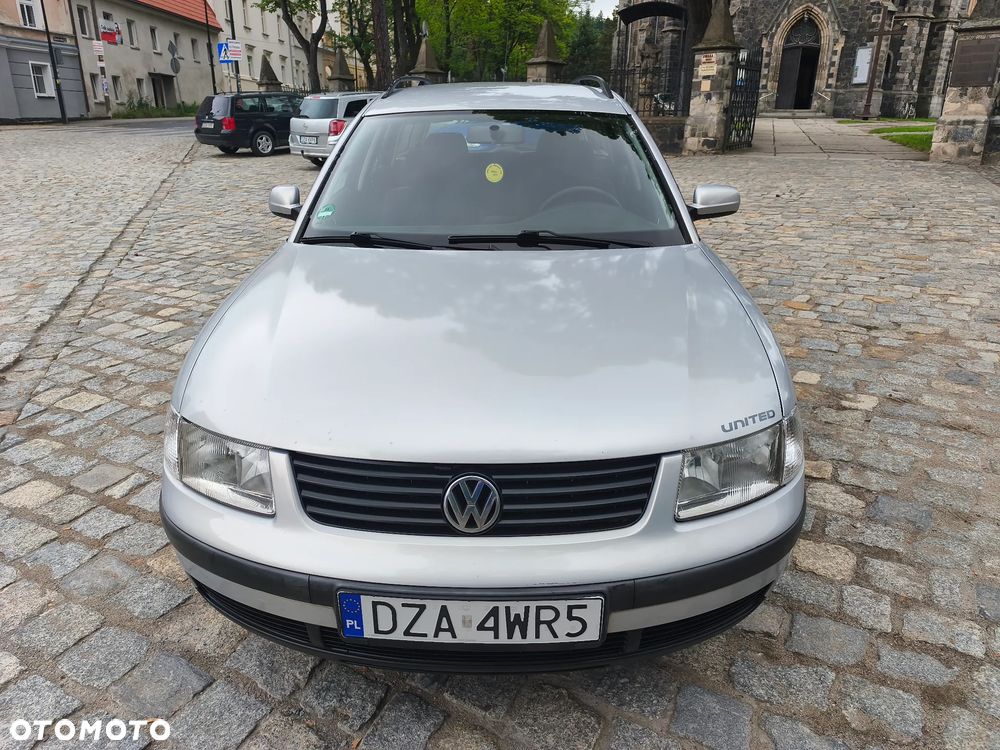 Volkswagen Passat 1.8 Comfortline - 8