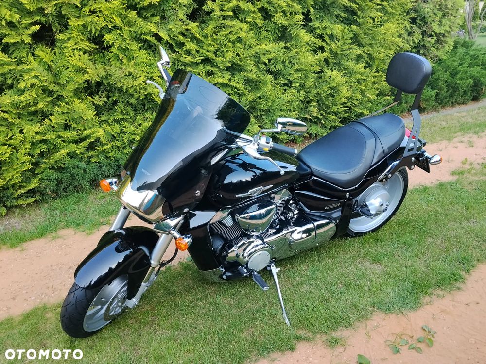 Suzuki Intruder - 2