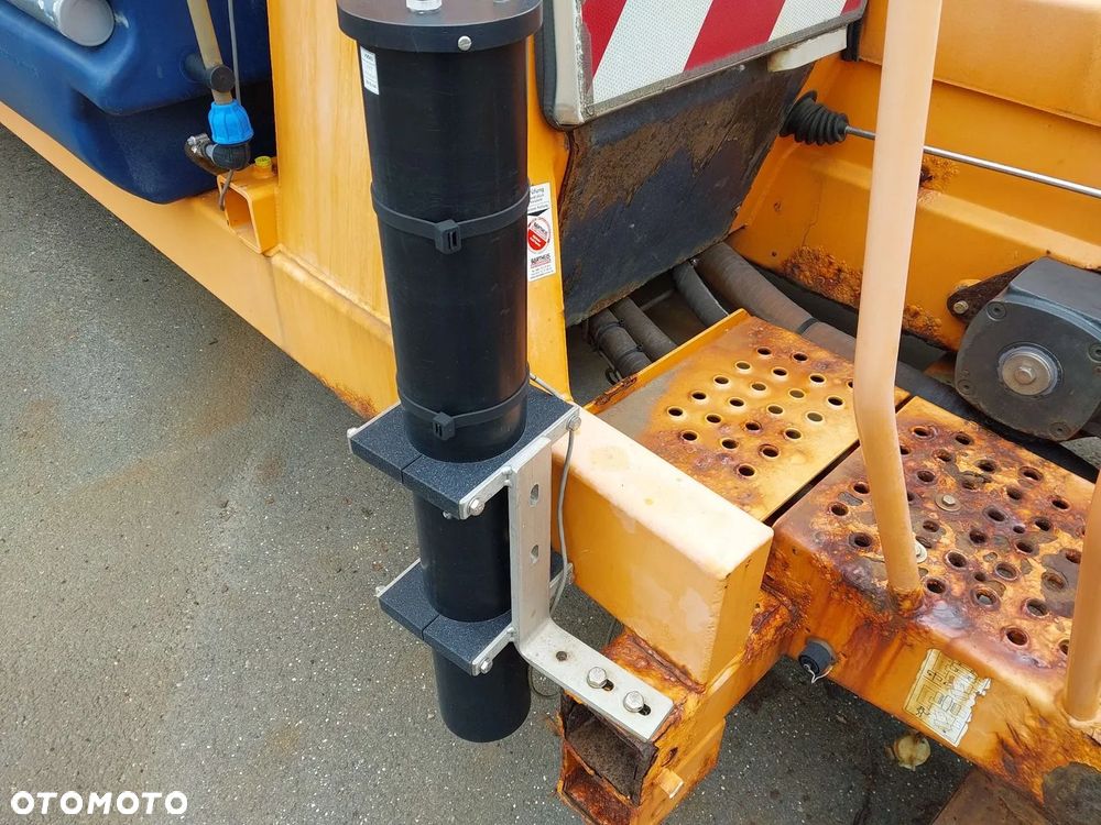 Piaskarka Solarka Posypywarka Schmidt Stratos B50-36 - 17