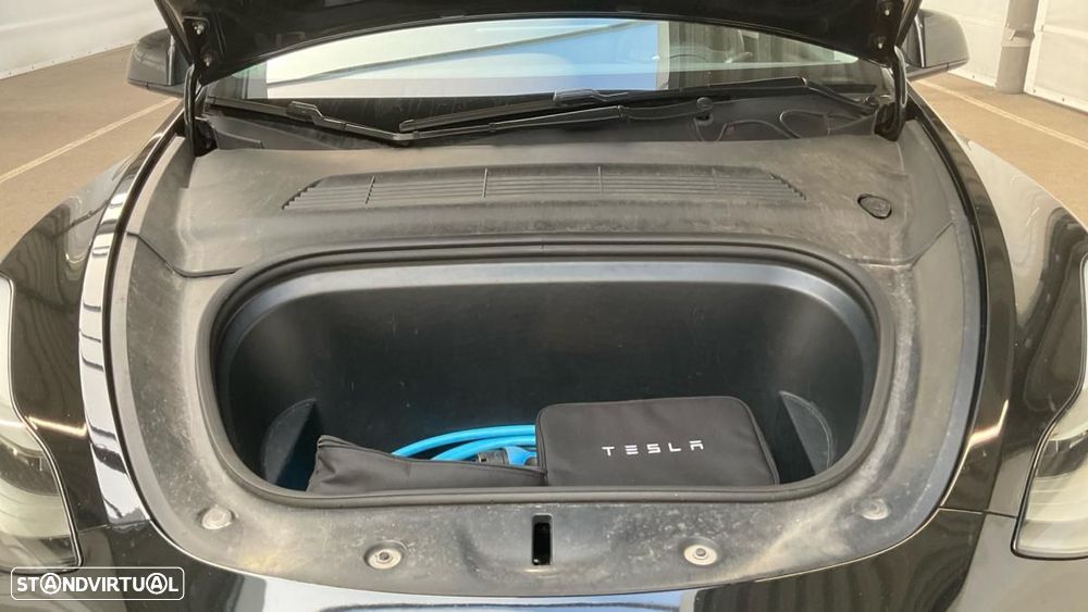 Tesla Model Y Performance Dual Motor AWD - 8