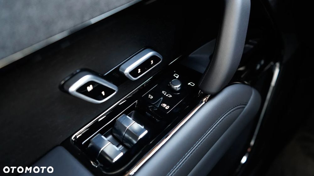Land Rover Range Rover Sport S 3.0 D300 mHEV Dynamic SE - 23
