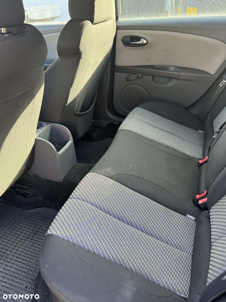 Seat Leon 1.9 TDI DPF Comfort Limited - 4